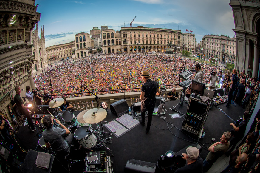 Subsonica-Live-with-Samsung-Galaxy-Tab S-duomo-2014_1